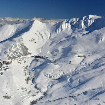 Vue aérienne de Peyragudes en hiver